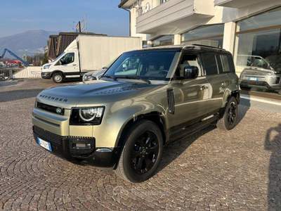 Land Rover Defender 110 3.0D I6 200 CV AWDX-Dynamic SE FOREST EDITION Verde usata Garbagnate Monastero