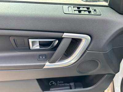 Land Rover Discovery Sport 2.0 TD4 150 CV Auto Business Ed. Premium SE Bianco usata Garbagnate Monastero