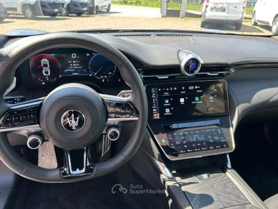 Maserati GranTurismo V6 490 CV AWD Modena Nero usata Garbagnate Monastero