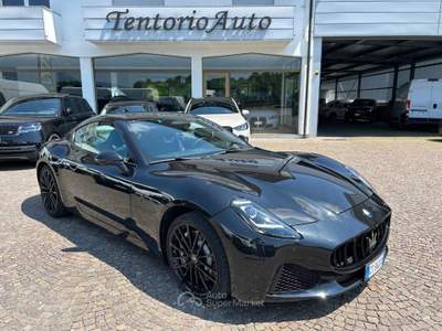 Maserati GranTurismo V6 490 CV AWD Modena Nero usata Garbagnate Monastero
