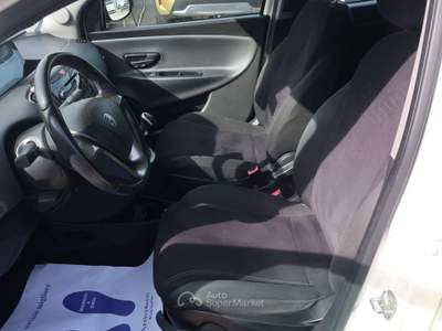Lancia Ypsilon Ypsilon III 1.2 8v Gold s&s Bianco usata Ponte di Piave