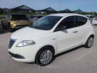 Lancia Ypsilon Ypsilon III 1.2 8v Gold s&s Bianco usata Ponte di Piave