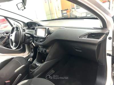 Peugeot 208 208 5p 1.2 puretech Allure gpl 82cv Argento usata BRESCIA
