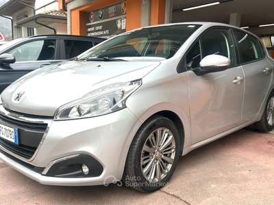 Peugeot 208 208 5p 1.2 puretech Allure gpl 82cv Argento usata BRESCIA