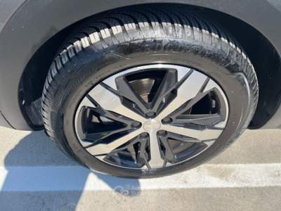 Peugeot 3008 BlueHDi 130 S&S EAT8 Allure Pack Grigio usata Monte Porzio