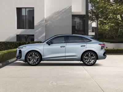 Audi Q3 AUDI Q3 SPORTBACK 2.0 TDI S LINE EDITION 150C Q3 Sportback 2.0 tdi S line edition 150c Grigio usata Roma