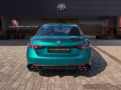 Alfa Romeo Giulia 2.9 V6 Bi-Turbo AT8 Quadrifoglio Verde usata Monza