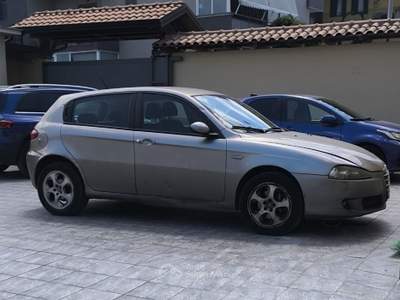 Alfa Romeo 147 km 109.00 motore in ottime condizioni Argento usata Mugnano di Napoli