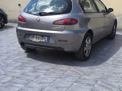 Alfa Romeo 147 km 109.00 motore in ottime condizioni Argento usata Mugnano di Napoli