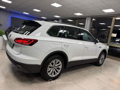 Volkswagen Touareg 3.0 V6 TDI SCR Elegance IVA ESPOSTA Bianco usata Bolzano