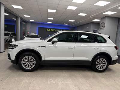 Volkswagen Touareg 3.0 V6 TDI SCR Elegance IVA ESPOSTA Bianco usata Bolzano