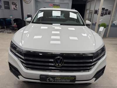 Volkswagen Touareg 3.0 V6 TDI SCR Elegance IVA ESPOSTA Bianco usata Bolzano