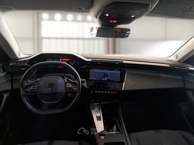Peugeot 308 PEUGEOT 308 SW ALLURE PACK BLUEHDI 130 EAT8 SES STATION WAGON usata Verona