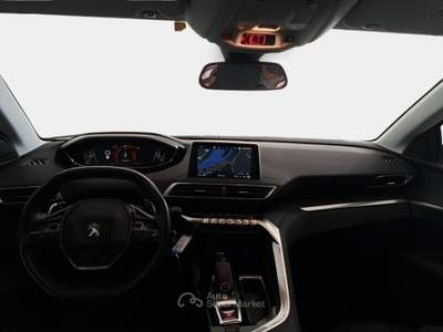 Peugeot 3008 PEUGEOT 3008 BLUEHDI 130 EAT8 SES BUSINESS SUV usata Verona