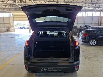 Peugeot 3008 PEUGEOT 3008 BLUEHDI 130 EAT8 SES ACTIVE BUSINESS SUV usata Roma
