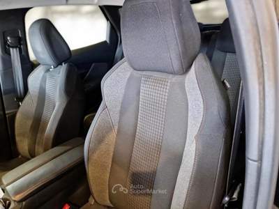 Peugeot 3008 PEUGEOT 3008 BLUEHDI 130 EAT8 SES ACTIVE BUSINESS SUV usata Roma