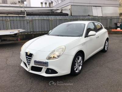 Alfa Romeo Giulietta 1.6 JTDm-2 105 CV Distinctive Bianco usata Firenze