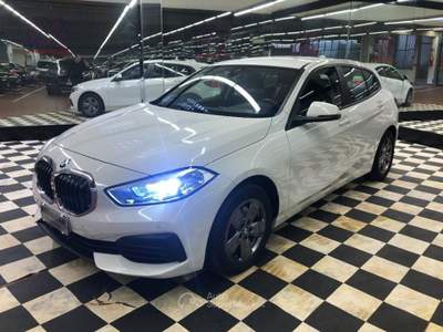 BMW Serie 1 118d d 5p. Advantage Bianco usata Firenze