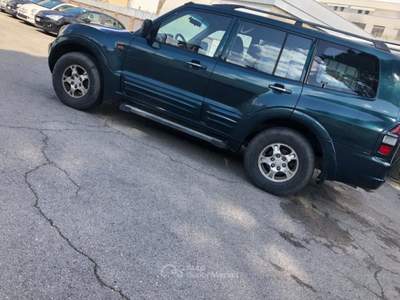 Mitsubishi Pajero 3.2 16V DI-D 5p. GLX Verde usata Firenze