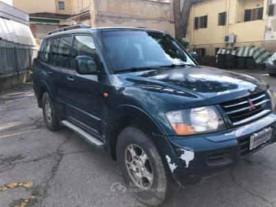 Mitsubishi Pajero 3.2 16V DI-D 5p. GLX Verde usata Firenze