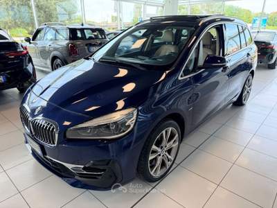 BMW Serie 2 Gran Tourer 218d d Gran Tourer Luxury auto 7p. Blu/Azzurro usata Ferrara