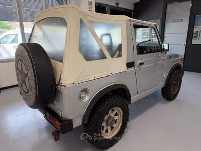 Suzuki SJ400/Samurai Cabriolet De Luxe Grigio usata Parma