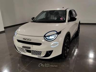 Fiat 600 FIAT 600 1.2 HYBRID LA PRIMA II 110CV AUTO 600 1.2 hybrid La Prima II 110cv auto Bianco usata Roma