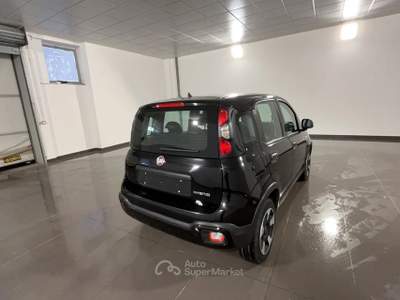 Fiat Panda FIAT PANDA 1.0 HYBRID CITY CROSS 70CV Panda 1.0 Hybrid City Cross 70cv Nero usata Roma