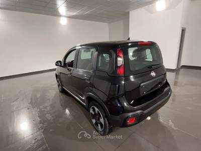 Fiat Panda FIAT PANDA 1.0 HYBRID CITY CROSS 70CV Panda 1.0 Hybrid City Cross 70cv Nero usata Roma