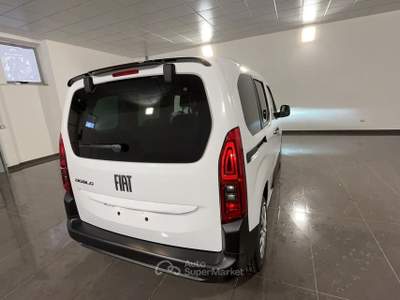 Fiat QUBO FIAT QUBOL-DOBLO M 5 POSTI 1.5 BLUEHDI 100CV QuboL-Doblo M 5 Posti 1.5 BlueHDi 100cv Bianco usata Roma