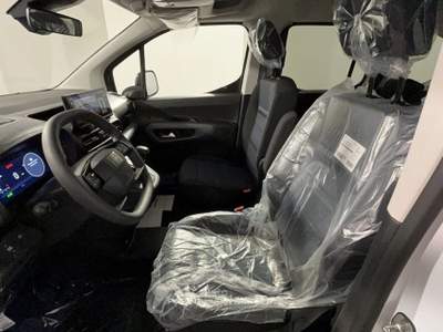 Fiat QUBO FIAT QUBOL-DOBLO M 5 POSTI 1.5 BLUEHDI 100CV QuboL-Doblo M 5 Posti 1.5 BlueHDi 100cv Bianco usata Roma