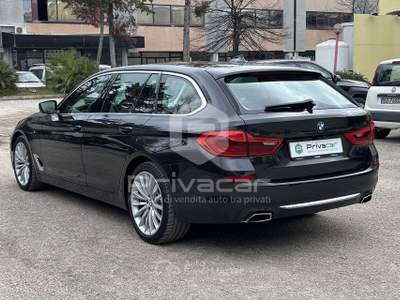BMW Serie 5 540d BMW 540d xDrive Touring Luxury Grigio usata San Benedetto del Tronto