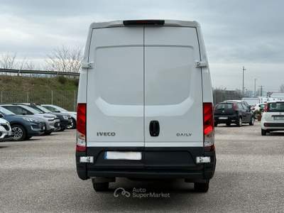 Iveco Daily 35S14 EXTRA LUNGO H2 L4 Bianco usata San Salvatore Telesino