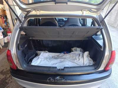 Opel Corsa ottime  condizioni , revisione bolllo pagato Argento usata pesaro
