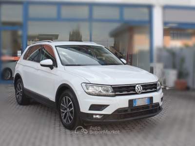 Volkswagen Tiguan Tiguan 1.6 TDI SCR Business BlueMotion Technology Bianco usata San Miniato