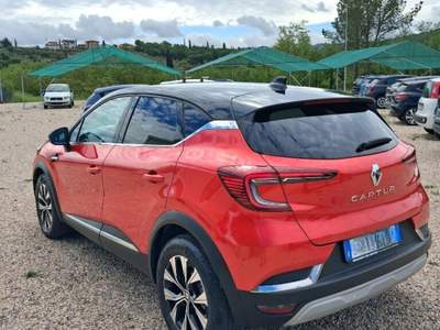 Renault Captur Captur Mild Hybrid 140 CV Techno Rosso usata Laterina