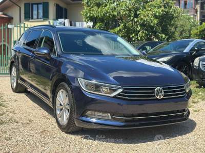 Volkswagen Passat VARIANT 1.6 TDI DSG BLUEMOTION. usata Odolo