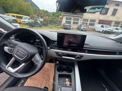 Audi A4 S tronic line edition usata Omegna