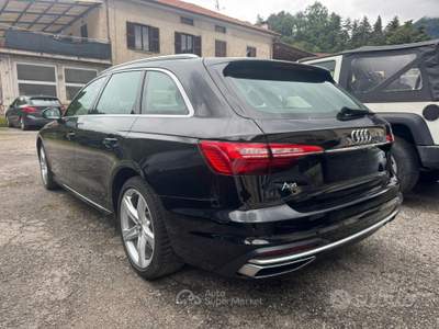 Audi A4 S tronic line edition usata Omegna