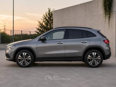 Mercedes-Benz GLA 200 d Automatic Sport Grigio usata Casarano