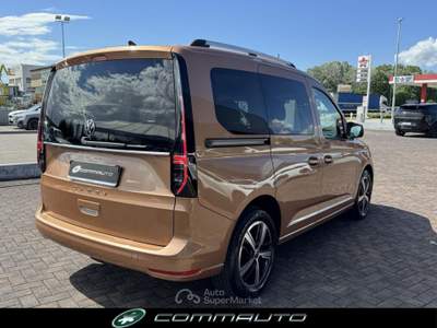 Volkswagen Caddy Pianale Ribassato 2.0 TDI 122 CV DSG Style Bronzo usata Quinto di Treviso