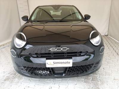 Fiat 600 Hybrid 100 CV DCT MHEV Nero usata Resana