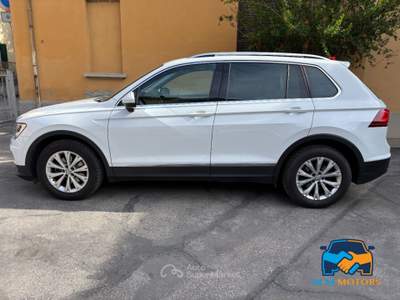 Volkswagen Tiguan 1.6 tdi Business 115cv Bianco usata Bologna