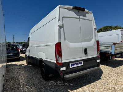 Iveco Daily 35S12V 2.3 HPT PM-SL-TM Furgone Bianco usata Arezzo