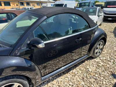 Volkswagen New Beetle 1.9 TDI 105CV Cabrio Nero usata Arezzo