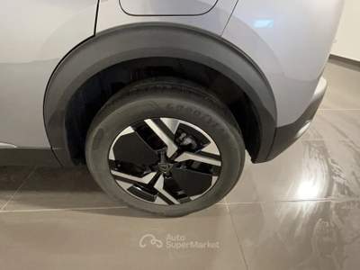 Peugeot 2008 PEUGE 2008 1.2 PURETECH ALLURE S&S 100CV 2008 1.2 puretech Allure s&s 100cv Argento usata Roma