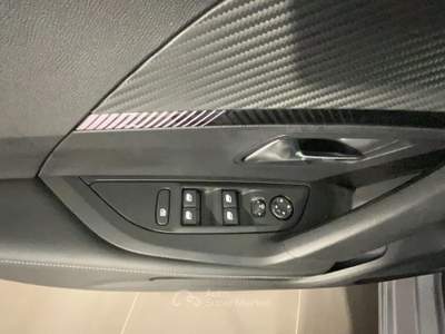 Peugeot 2008 PEUGE 2008 1.2 PURETECH ALLURE S&S 100CV 2008 1.2 puretech Allure s&s 100cv Argento usata Roma