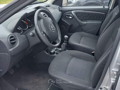 Dacia Duster bella Argento usata Scandiano