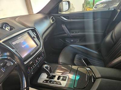 Maserati Ghibli Pelle nera - gommata - motore rifatto con 35.000 Km revisionata. Nero usata Racale