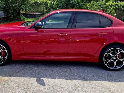 Alfa Romeo Giulia IL BISCIONE........ VESTE ROSSO!! Rosso usata San Donato Milanese